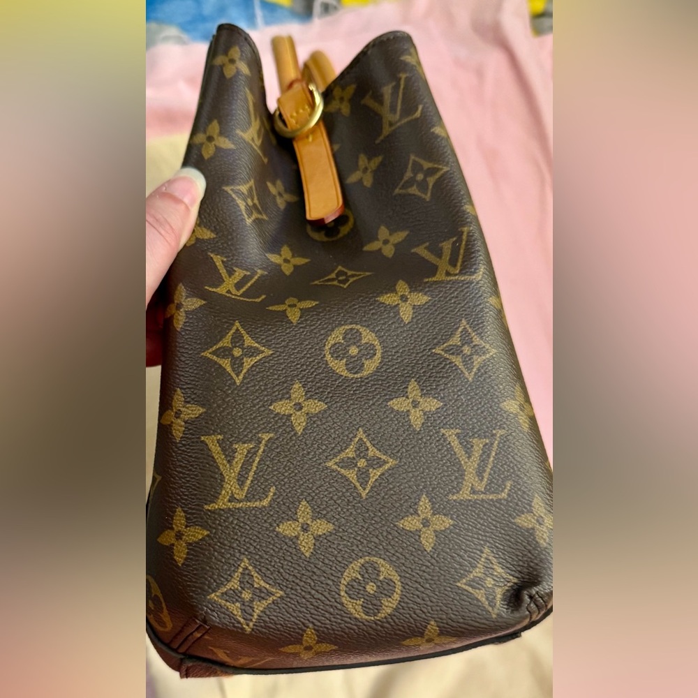 Louis Vuitton Montaigne GM Brown and Tan Monogram Tote with COA. - Picture 10 of 12